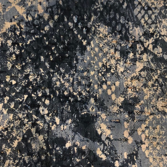 Artelusa of Portugal Cork cosmetics bag - Picture 3 of 7